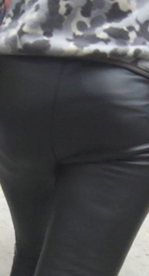 重口味皮裤少妇