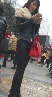 极品靓丽皮裤小妹