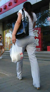 街拍西裤小少妇视频