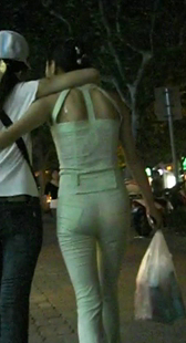 饱满丰臀美少妇