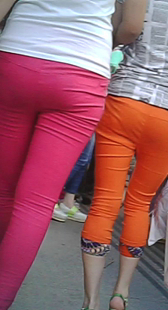 两极品布裤姐妹