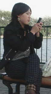 格子布裤小少妇喜欢自拍