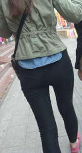 街拍黑紧打底裤视频