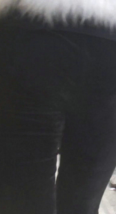 跟拍打底裤少妇内痕紧