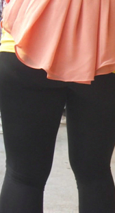 街拍大妈打底裤