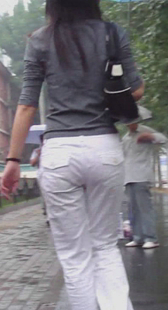 白裤小妹来逛街