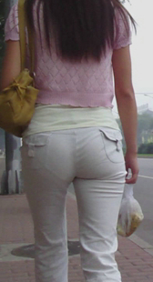 重口味宽臀白裤紧内痕