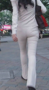 西裤制服美少妇