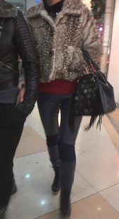 超紧打底裤成熟少妇