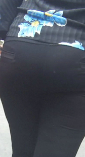 超重口味黑裤大妈