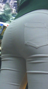 极品白裤大翘臀小少妇