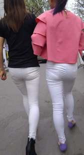 超紧白裤超紧内痕超变形身材战斗力强