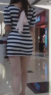 极品美女，屁股超圆超大不看后悔