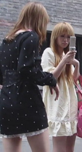 两个非主流小妹妹