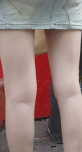 雪白性感的大腿