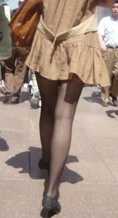 跟拍高跟丝袜美少女