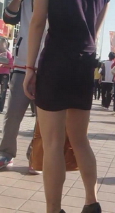 跟拍超短裙美腿