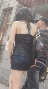 少妇穿着如此暴露