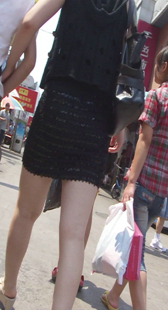 街拍超短裙性感紧身长腿
