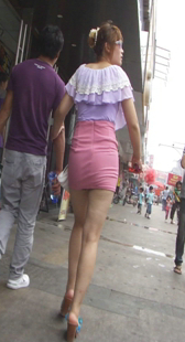 街拍性感长腿小妹