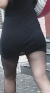 长时间跟拍紧身黑丝少妇