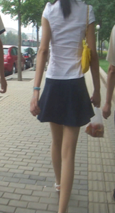 肉丝短裙小少妇