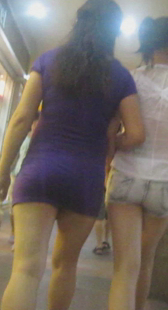 短裙配热裤你喜欢哪个