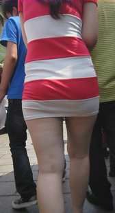 性感少妇白皙大腿腰小屁股大