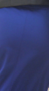 街拍蓝色长裙包臀少妇