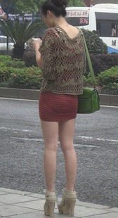 高跟肉丝等车OL