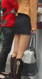 高跟超短裙长腿少妇