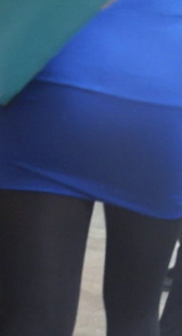 蓝裙黑丝小少妇