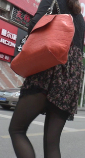 成熟黑丝小少妇