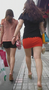 细腰宽臀成熟少妇