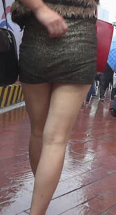 高跟长腿性感少妇