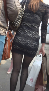 性感黑丝短裙少妇