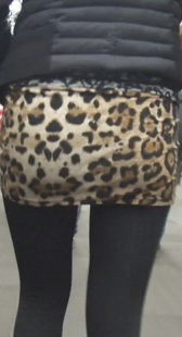 翘臀豹纹性感少妇