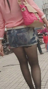 包臀黑丝成熟少妇