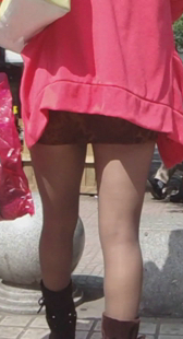 超短裙高跟小妹