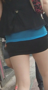 超短裙大长腿小少妇