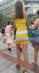黄裙高跟小少妇
