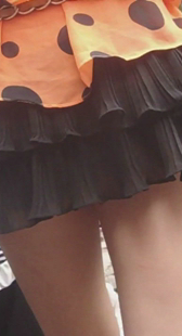 街拍少妇一双长腿