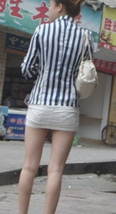 白裙包臀紧身小女