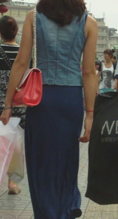 长腿少妇身材好