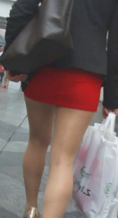 超短红裙肉丝少妇