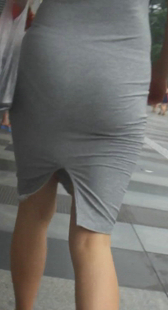 呢绒灰裙内痕紧