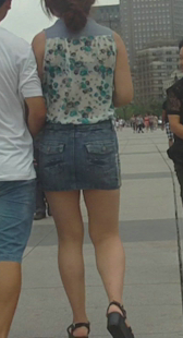 大屁股牛仔包臀少妇