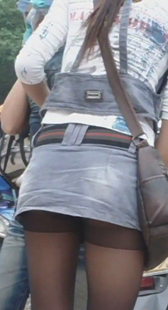 黑丝短裙少妇性感大腿