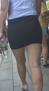 高挑长腿少妇巨大屁股