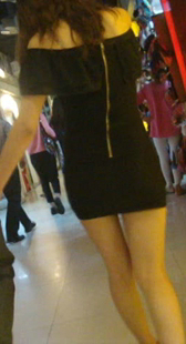 商场细腰屁股大少妇